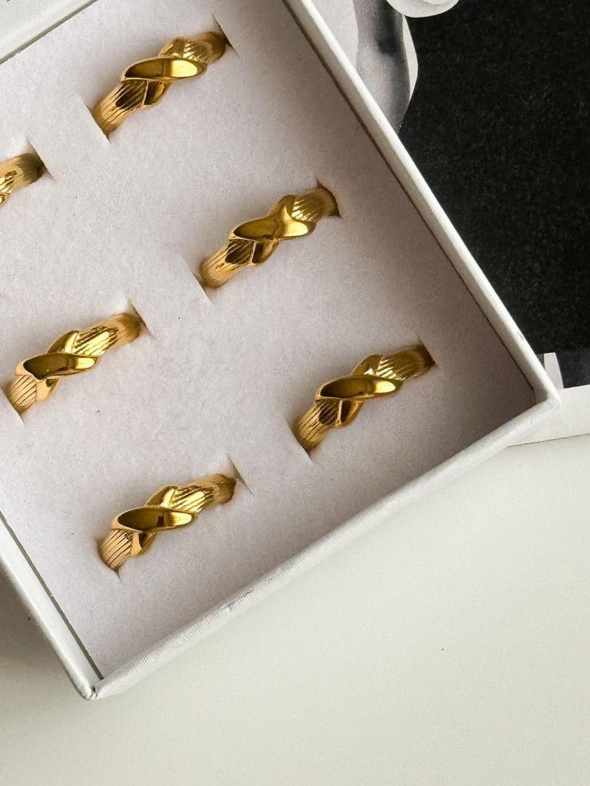 Çelik Gold Numaralı Yüzük (18 Numara)