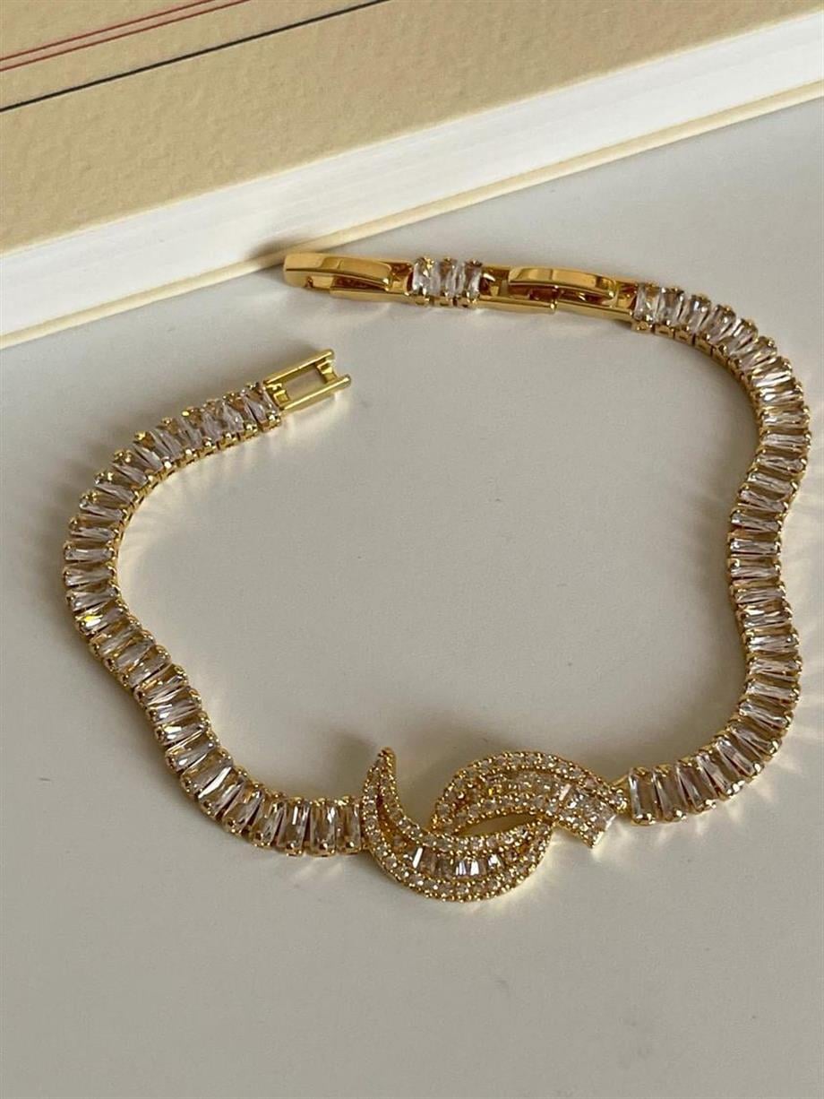 Çelik Gold Renk Baget Taşlı  Bileklik (21 Cm)