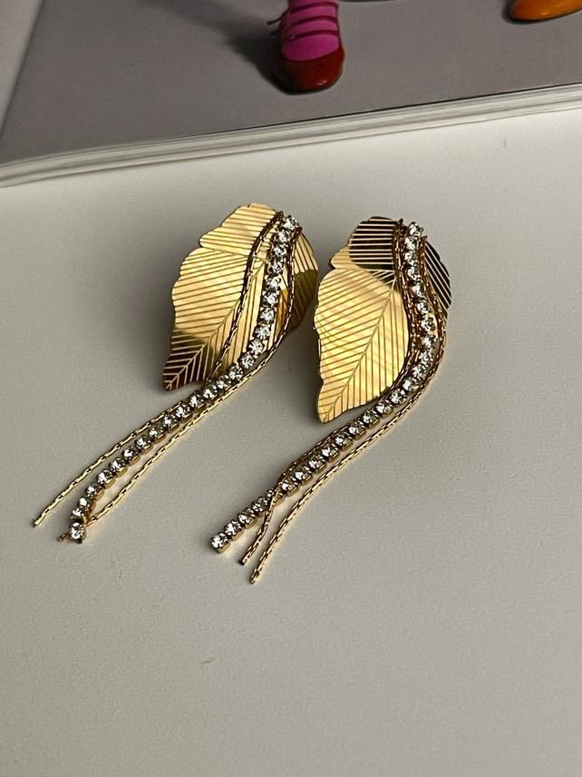 Çelik Gold Yaprak Zirkon Taşlı Uzun Küpe (5.90 Cm)