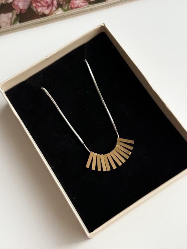 Çelik Gümüş Renk Gold Çubuk Uçlu Kolye (48 Cm)