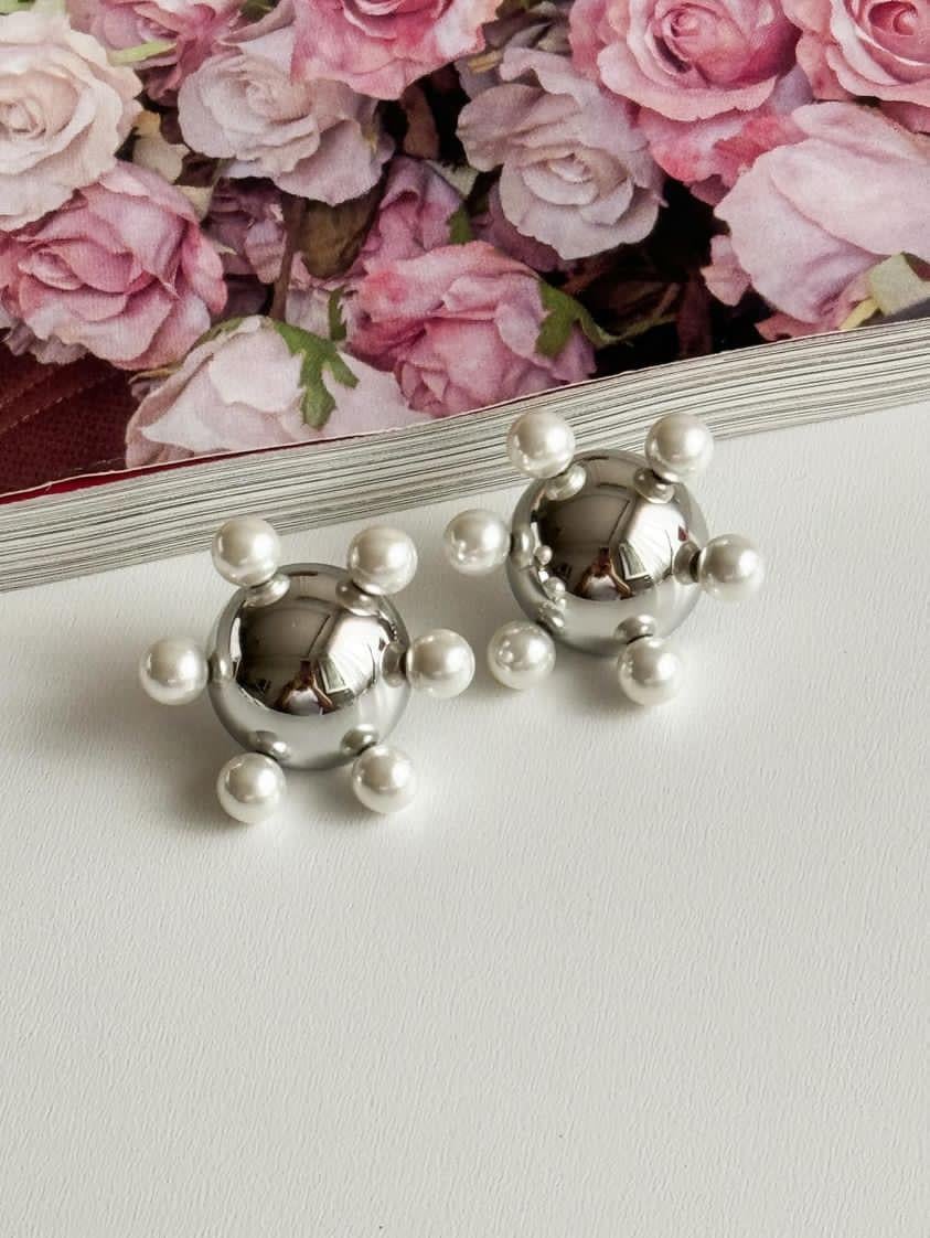 Çelik Gümüş Renk İncili Küpe (2.5 Cm)