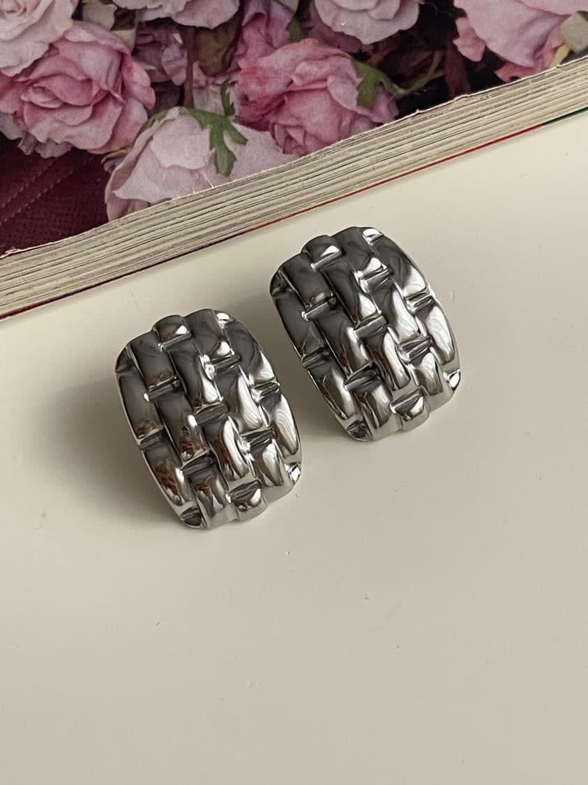 Çelik Gümüş Renk Vintage Küpe (2.70 Cm)