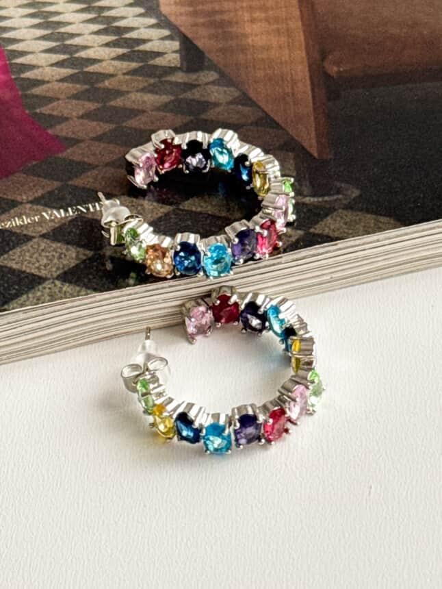Çelik Gümüş Renkli Baget Taşlı Küpe (2.70 Cm)