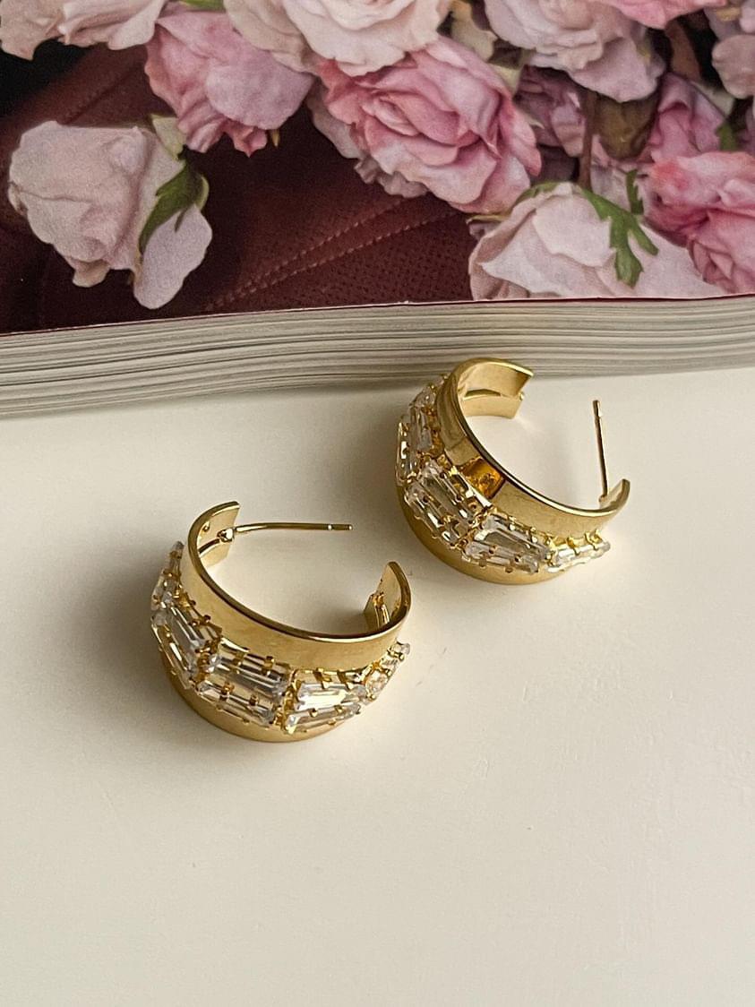 Gold Çivisi 925 Gümüş Antialerjik Küpe (2 Cm)