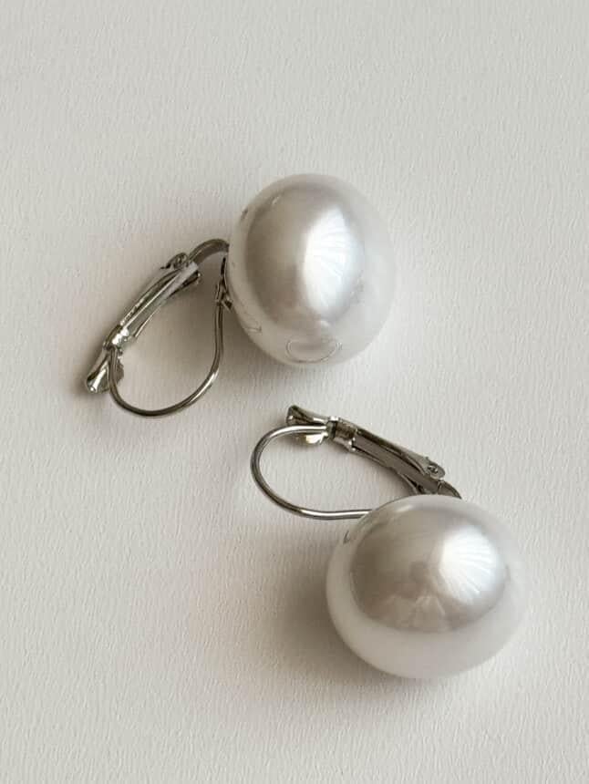 Gümüş Renk İncili Küpe (3 Cm)