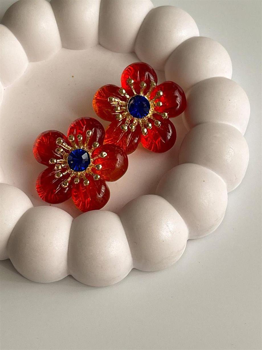 Kırmızı Reçine Çiçek Küpe (3.40 Cm)