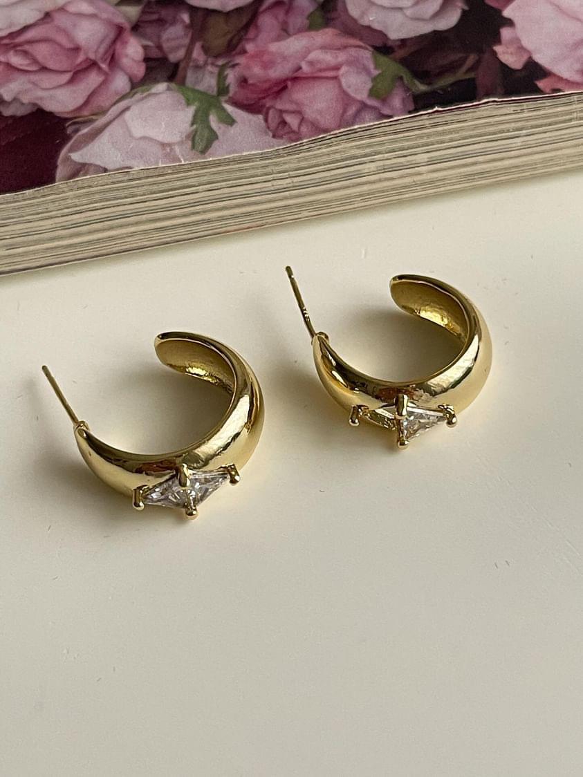Özel Kaplama Gold Çivisi 925 Gümüş Antialerjik Küpe (1.70 Cm)