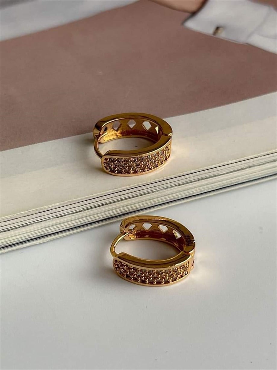 Özel Kaplama Gold Renk Baget Taşlı Küpe (1.70 Cm)
