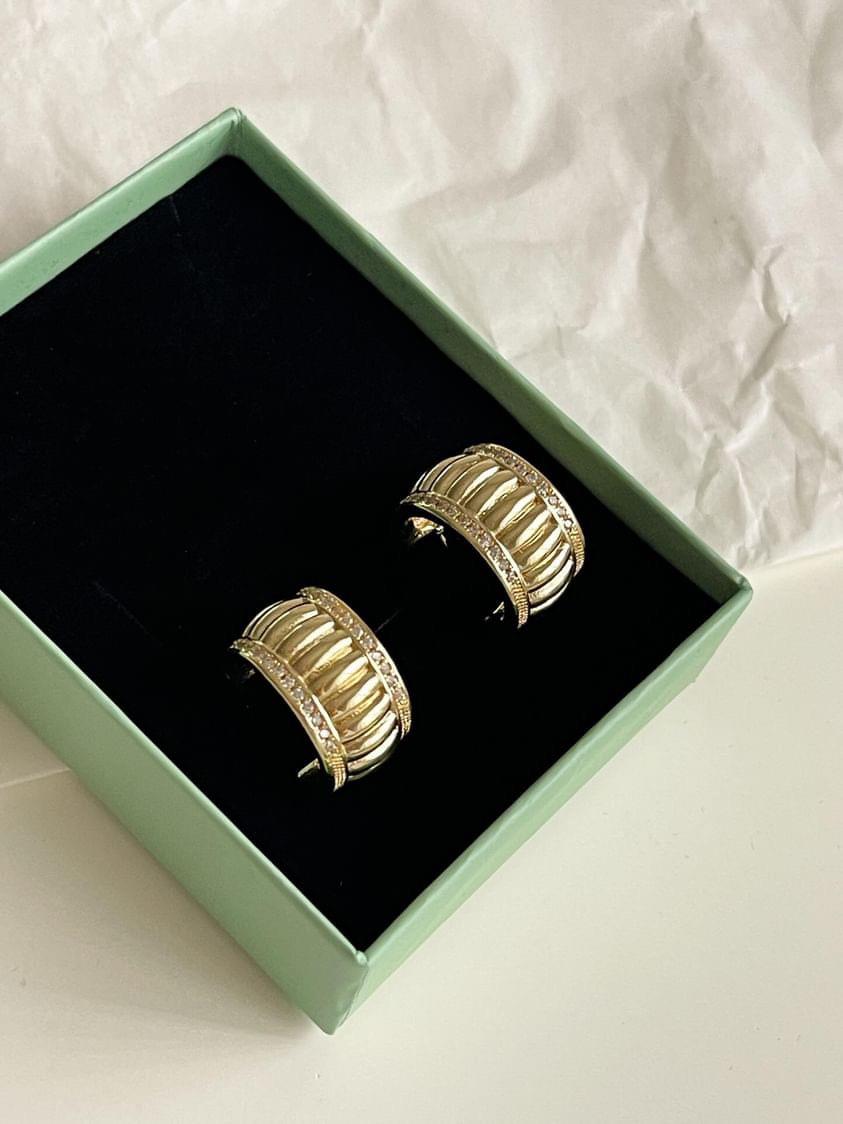 Özel Kaplama Gold Renk Çivisi 925 Gümüş Antialerjik Küpe  (1.70 Cm)