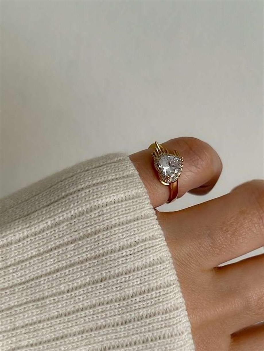 Özel Kaplama Gold Renk Kalp Baget Taşlı Alttan Ayarlanabilir Yüzük 
