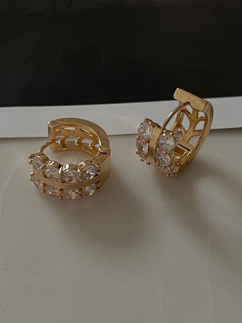 Özel Kaplama Gold Renk Zirkon Taşlı Luna Küpe (1.80 Cm)