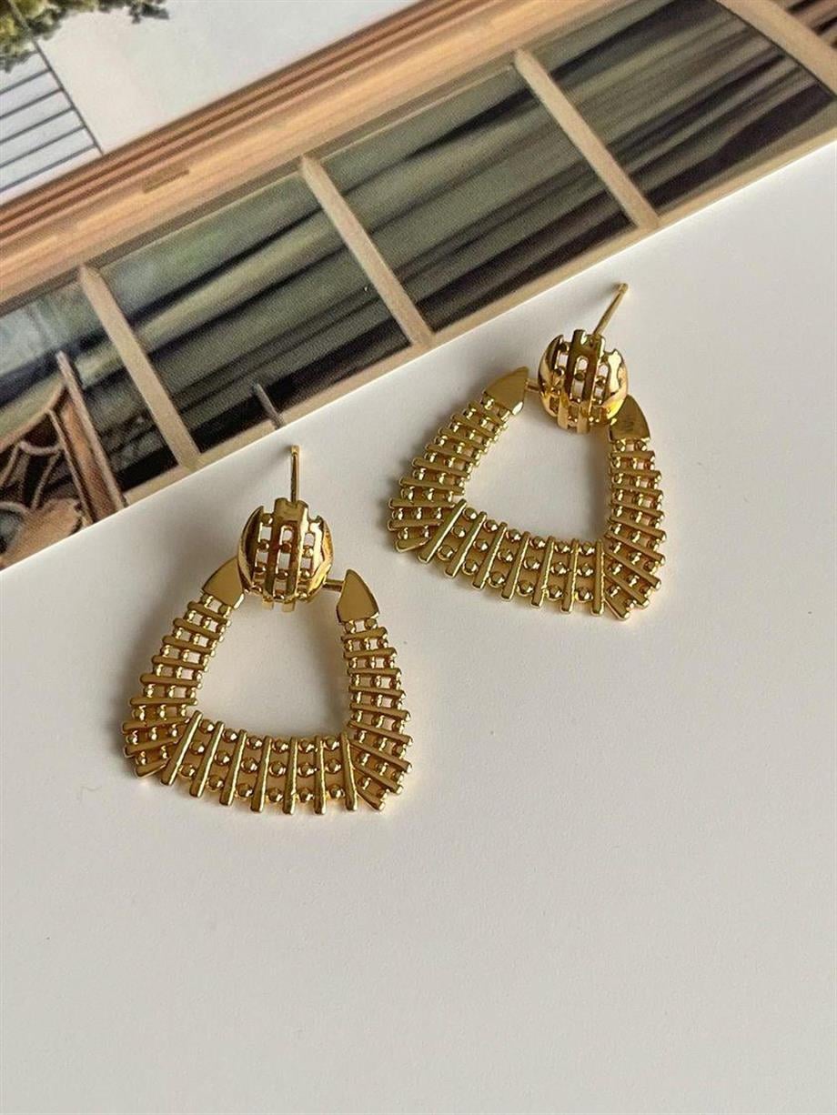 Özel Kaplama Gold Vintage Küpe (2.5 Cm)