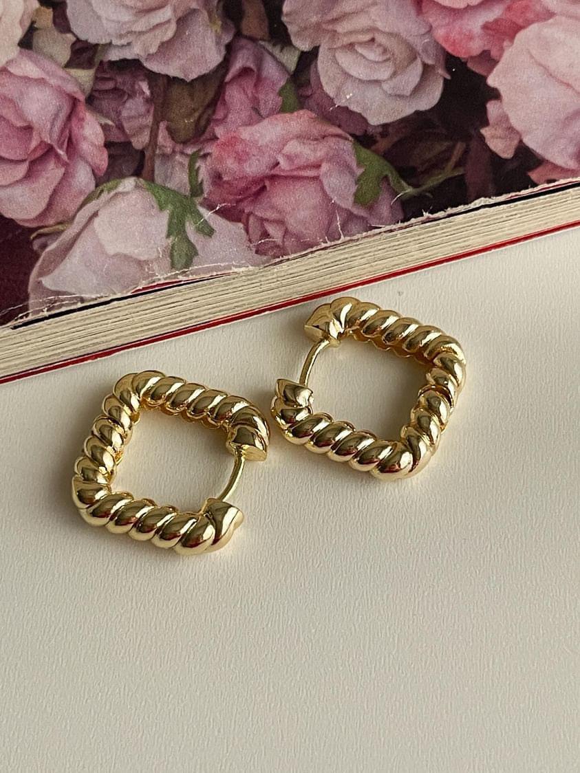 Özel Kaplama Gold Vip Burgu Kare Küpe (1.90 Cm)