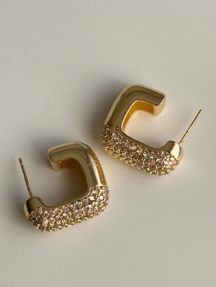 Özel Kaplama Gold Zirkon Taşlı Kare Küpe (1.90 Cm)