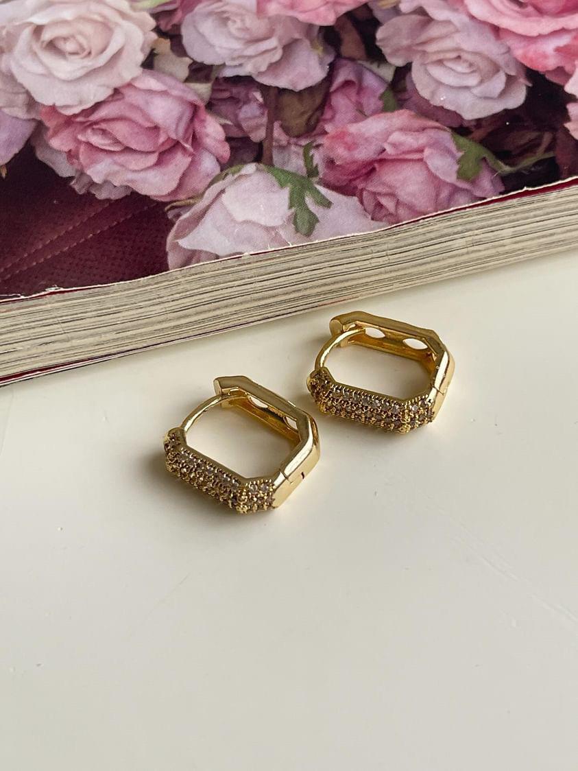 Özel Kaplama Gold Zirkon Taşlı Kare Küpe (1.5 Cm)