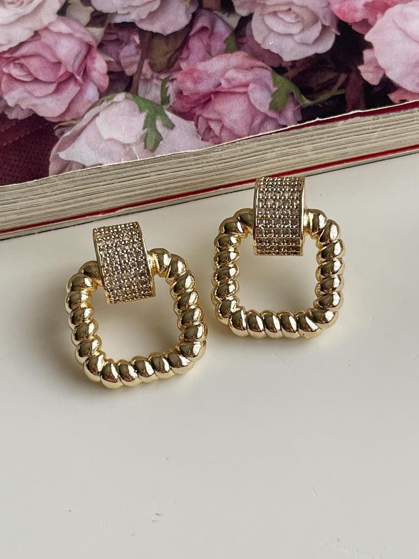 Özel Kaplama Gold Zirkon Taşlı Vintage Küpe (2.5 Cm)