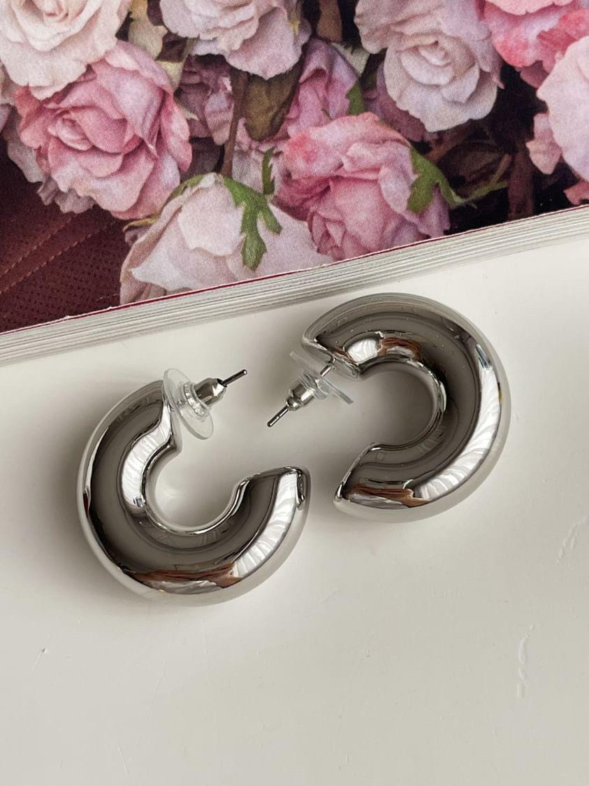 Özel Kaplama Gümüş Renk Bodur Boru Küpe (2.90 Cm)