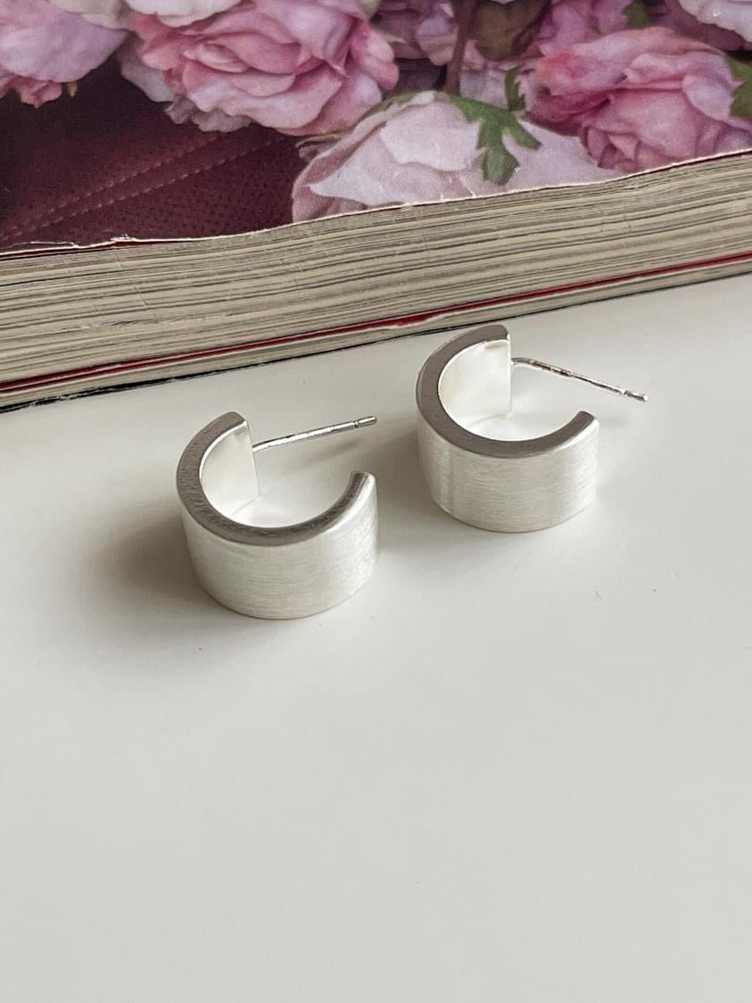 Özel Kaplama Gümüş Renk Halka Küpe (1.5 Cm)