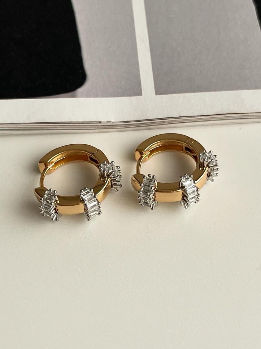 Özel Seri Gold Gümüş Renk Kombinli Vip Küpe (1.80 Cm)
