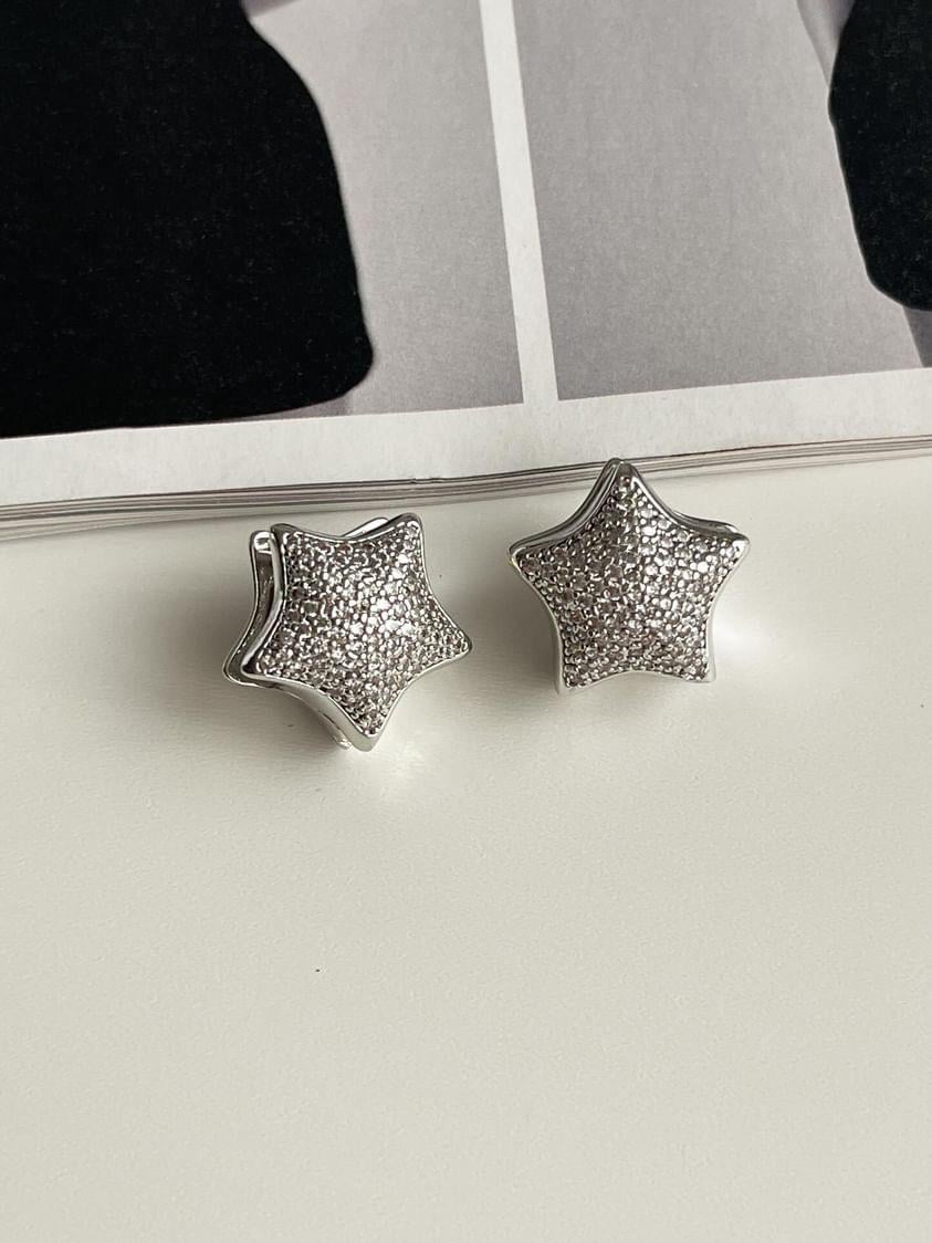 Özel Seri Gümüş Zirkon Taşlı  Bombeli Yıldız Vip Küpe (1.80 Cm)
