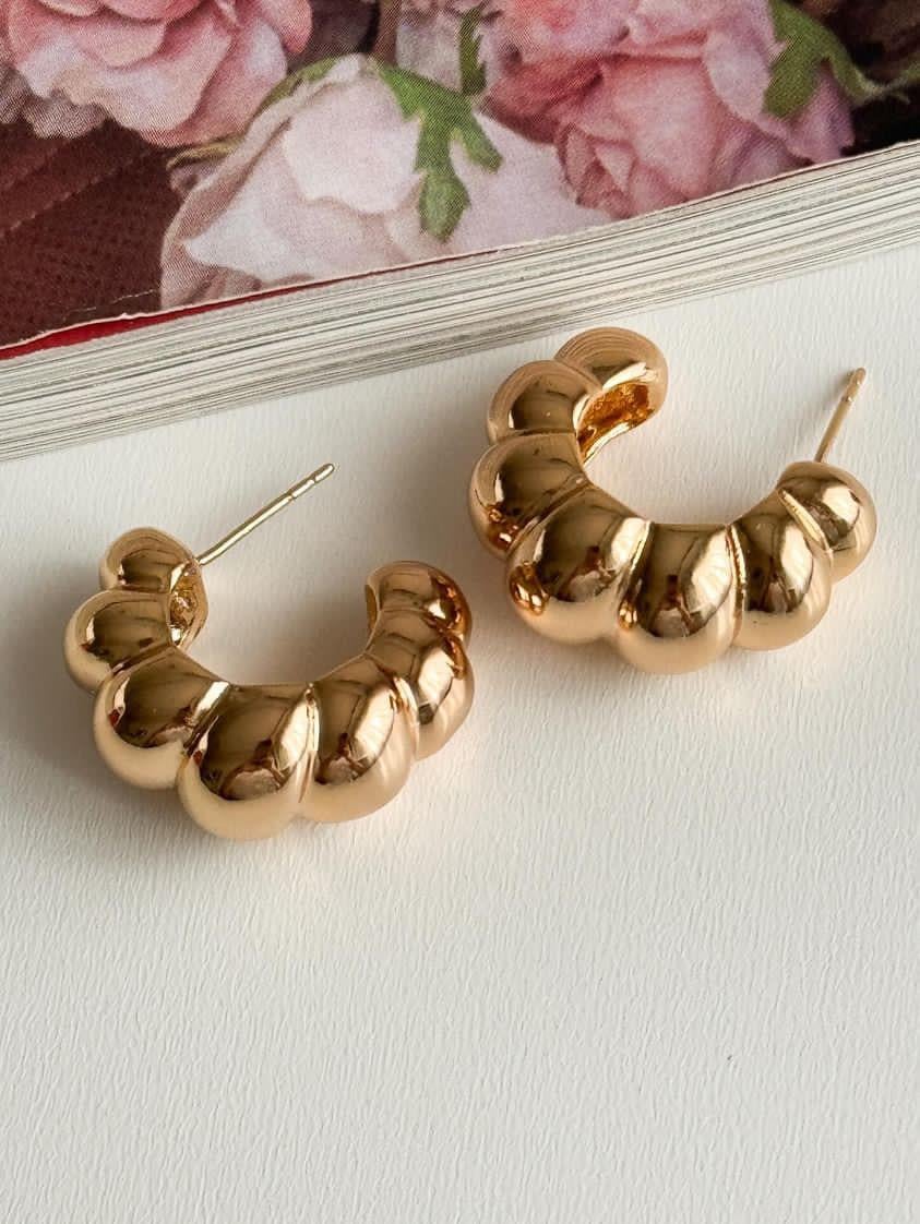 Xuping Gold Bombeli Midye Küpe (2.20 Cm)
