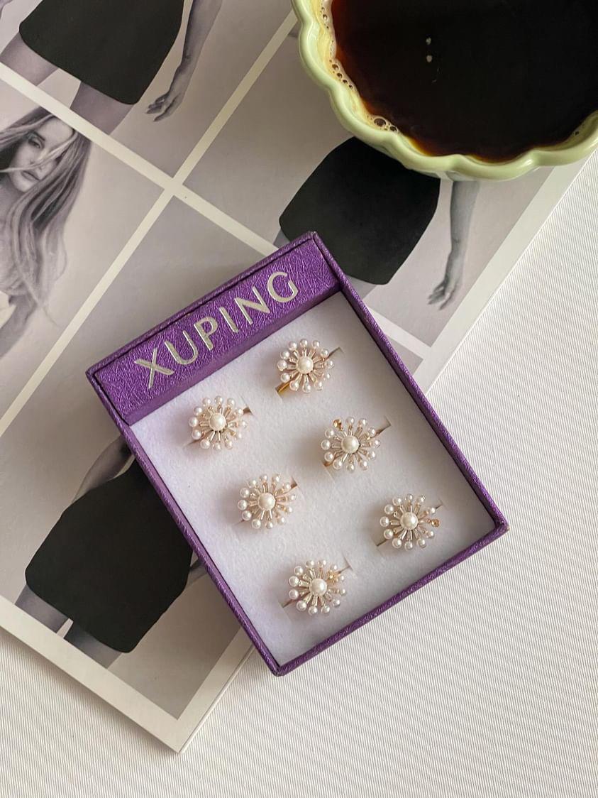 Xuping Gold İncili Çiçek Numaralı Yüzük (16 Numara)