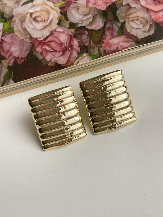 Xuping Gold Kare Vintage Küpe (2.60 Cm)
