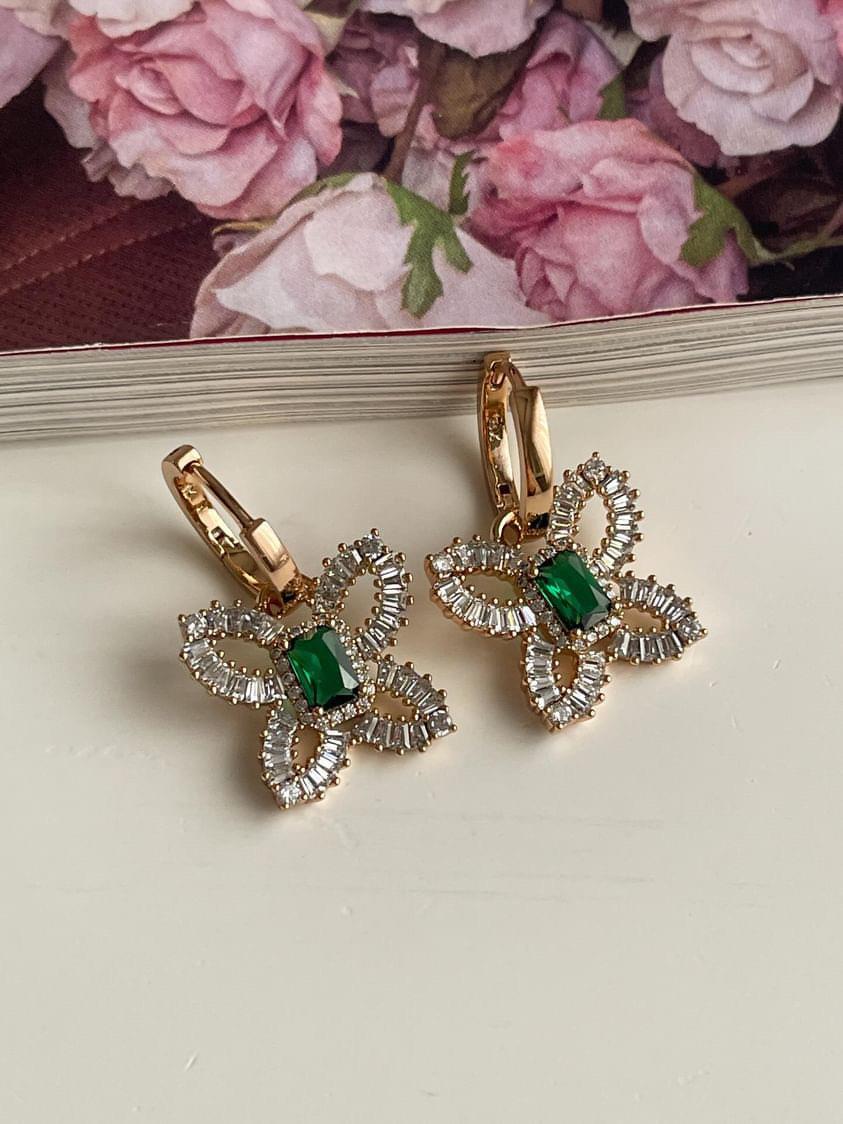 Xuping Gold Yeşil Baget Taşlı Küpe (2 Cm)