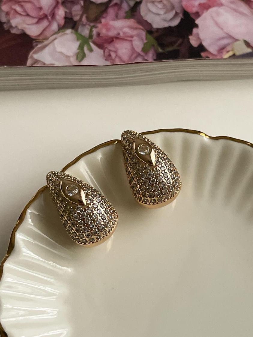 Xuping Gold Zirkon Taşlı Göz Detaylı Bottega Küpe (2.40 Cm)