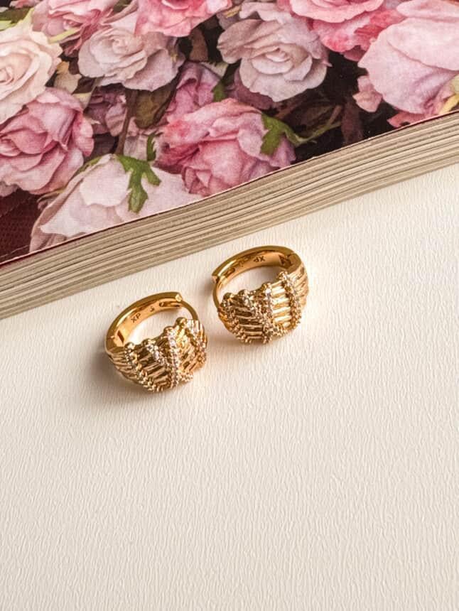 Xuping Gold Zirkon Taşlı Mini Küpe (1 Cm)