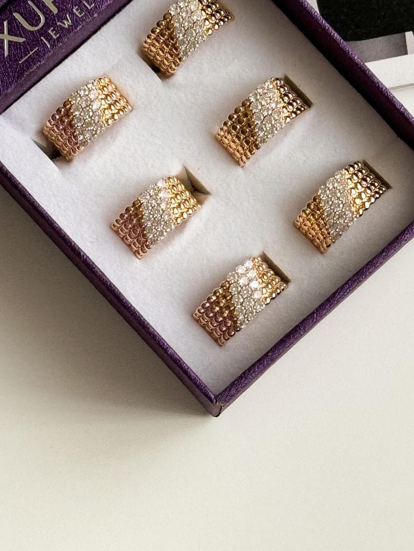 Xuping Gold Zirkon Taşlı Numaralı Kalın Yüzük (18 Numara)
