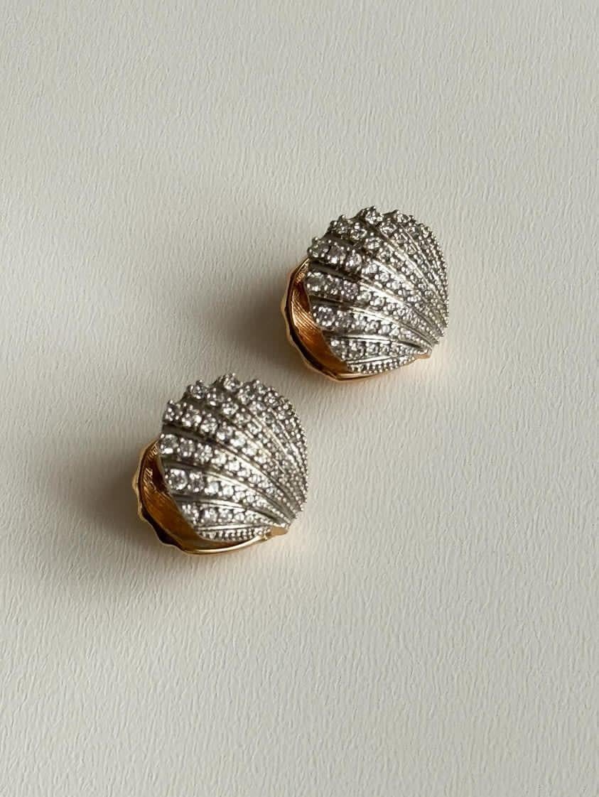Xuping Zirkon Taşlı İstiridye Küpe (1.5 Cm)