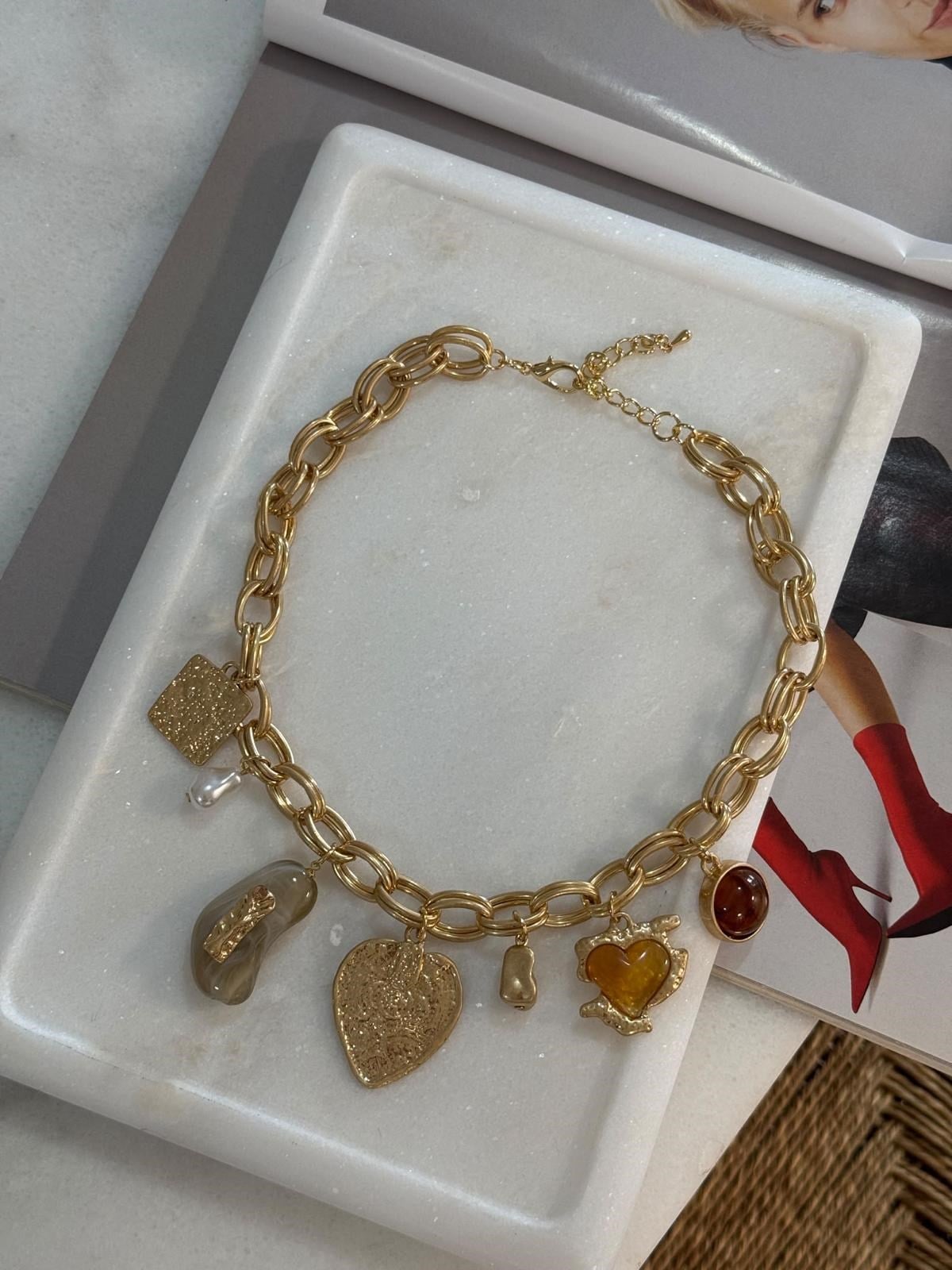 Zr Model Gold Sallantılı Kalpli Kolye (51 Cm)
