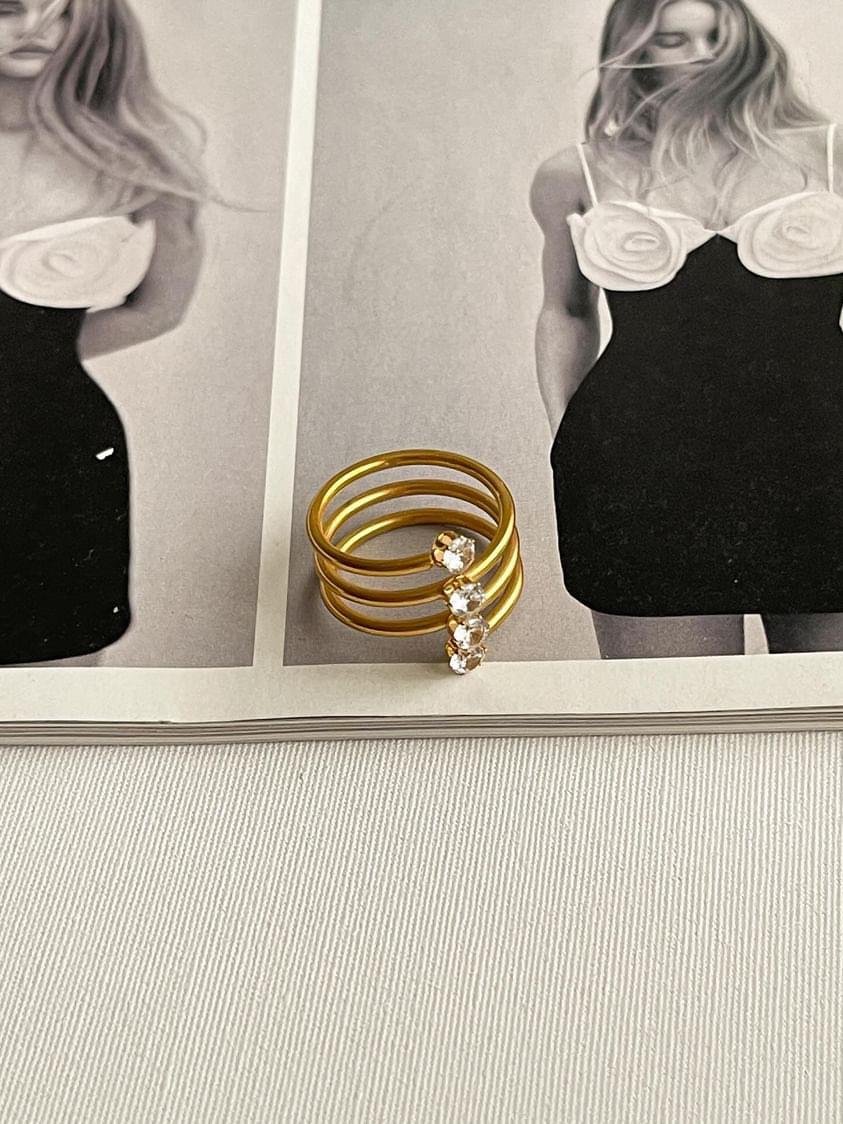 Çelik Gold Baget Taşlı Numaralı Yüzük (18 Numara)