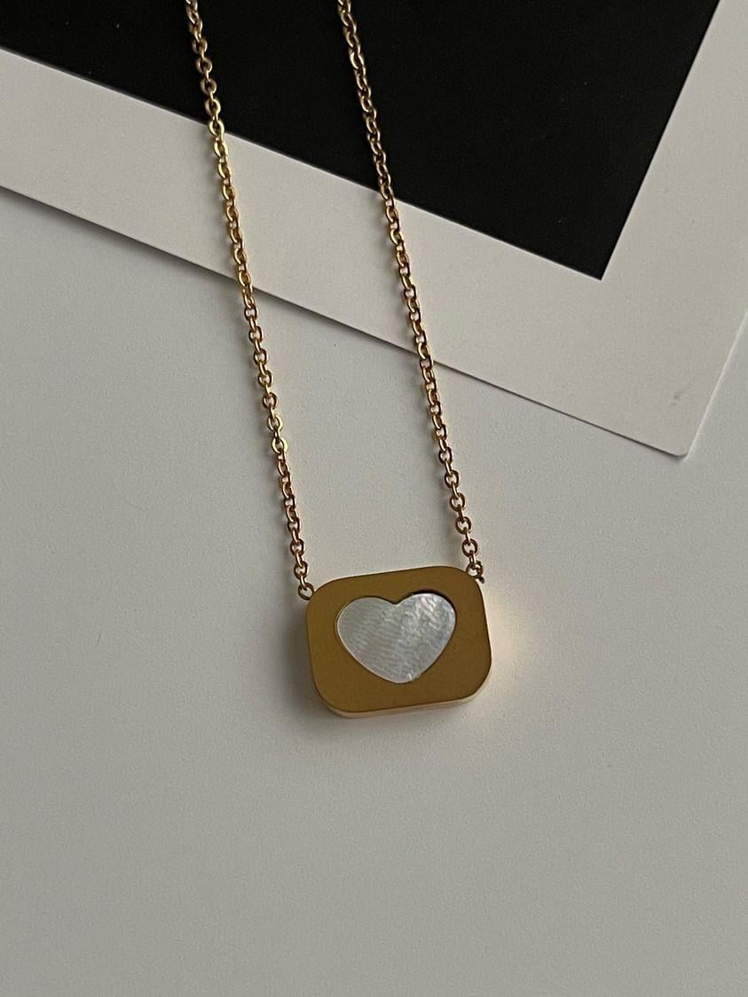 Çelik Gold Beyaz Sedef Kalpli Kare Minimal Kolye (47 Cm)