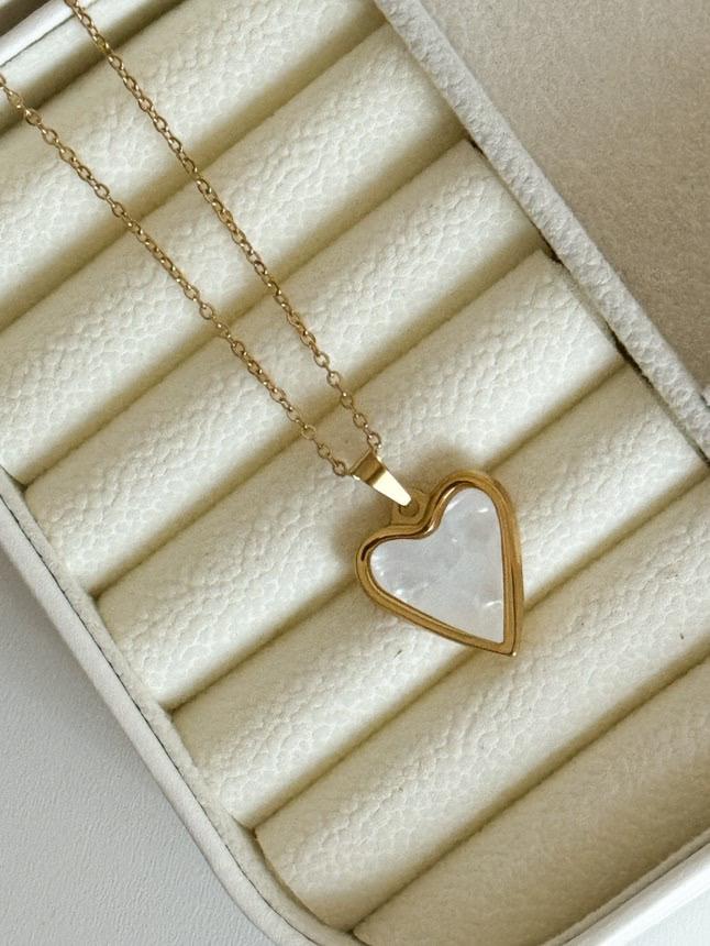 Çelik Gold Beyaz Sedefl Kalp Kolye (45 Cm)