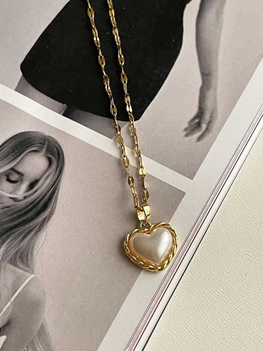 Çelik Gold Beyaz Sedefli Kalpli Kolye (45 Cm)