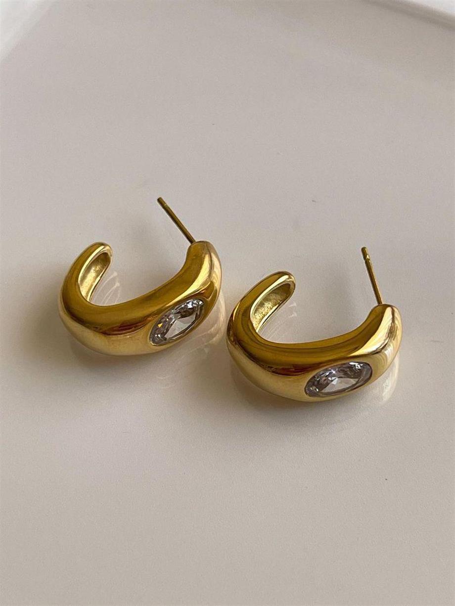 Çelik Gold Beyaz Taşlı Küpe (2 Cm)