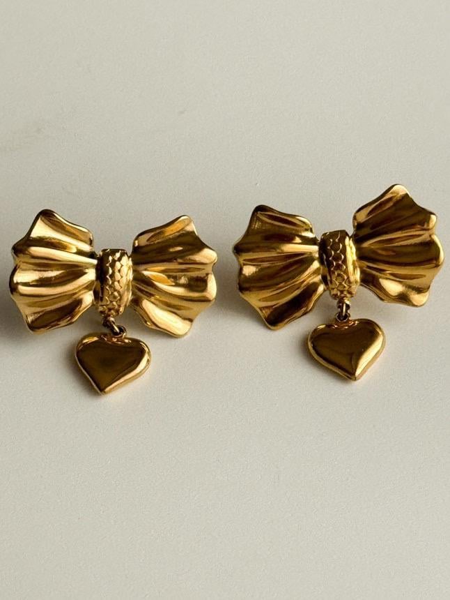 Çelik Gold Fiyonk Kalpli Küpe (3 Cm)