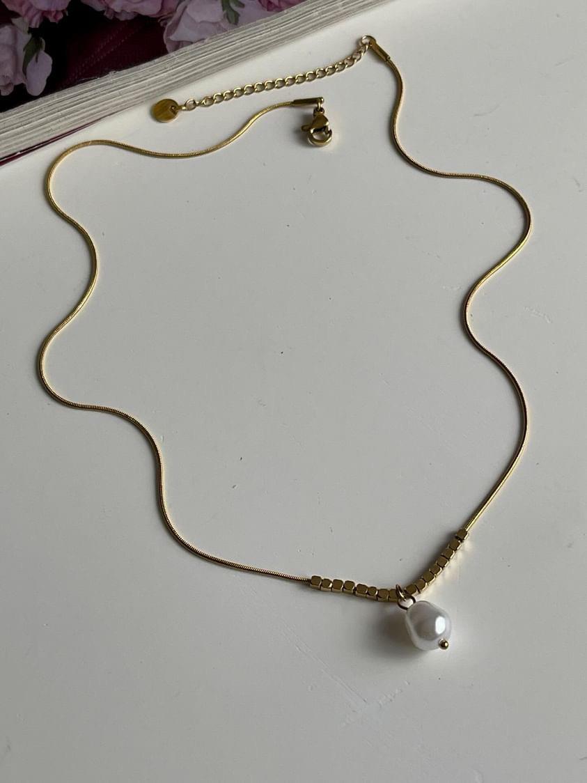 Çelik Gold İncili Topçuklu Kolye (46 Cm)