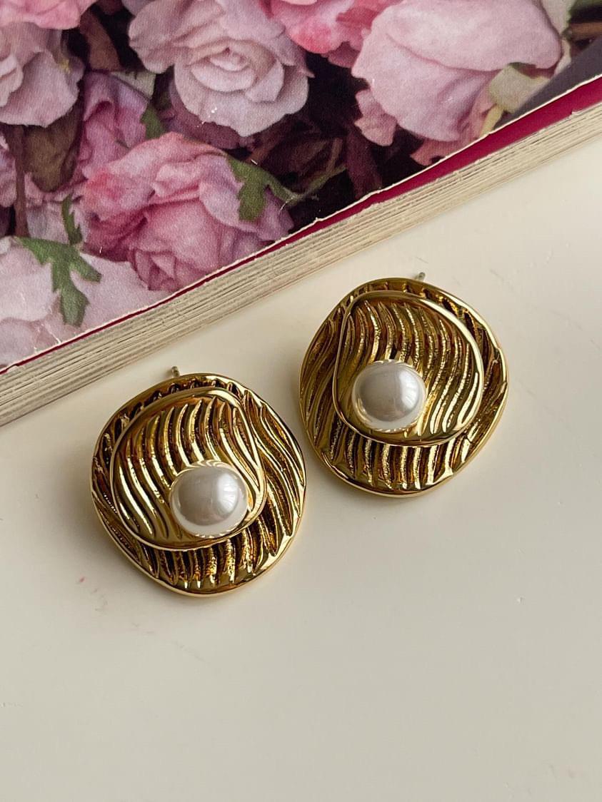 Çelik Gold İncili Vintage Küpe (2 Cm)
