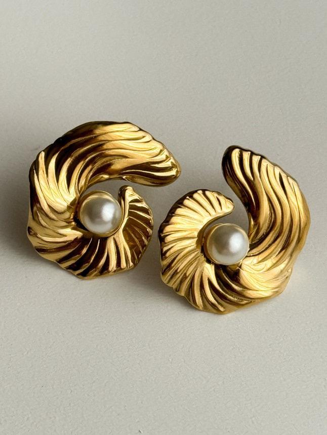 Çelik Gold İncili Vintage Küpe (2 Cm)
