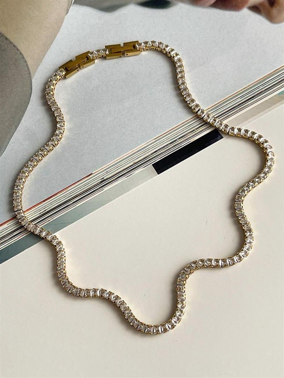 Çelik Gold Kare Taşlı Su Yolu Kolye (43 Cm)