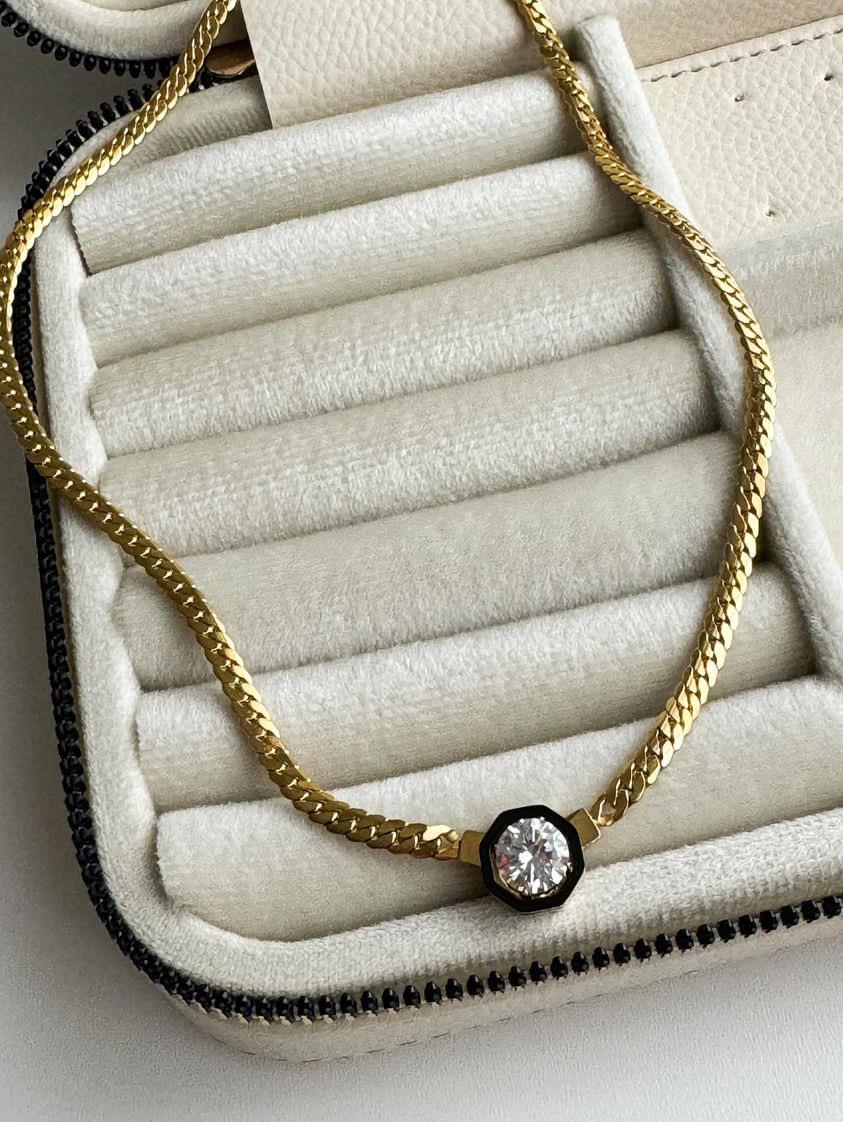 Çelik Gold Syah Taşlı Kolye (47 Cm)