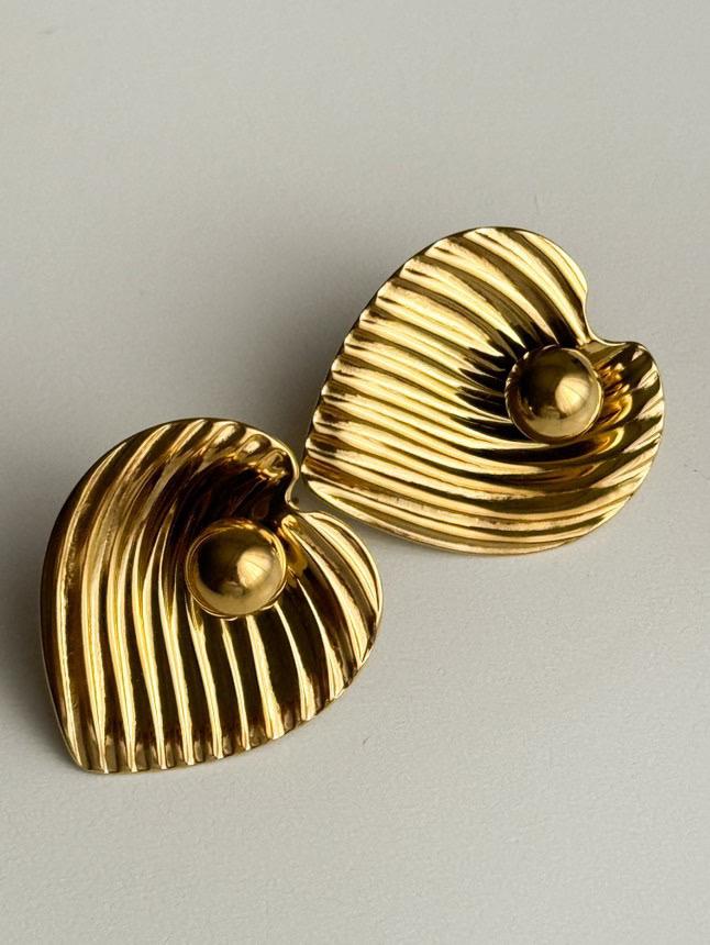 Çelik Gold Topçuklu Midye Kalp Küpe (3 Cm)