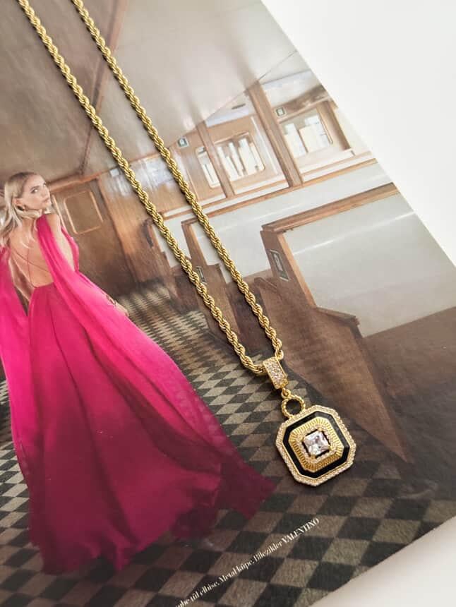Çelik Gold Uzun Serenay Burgu Halat Kolye (67 Cm)