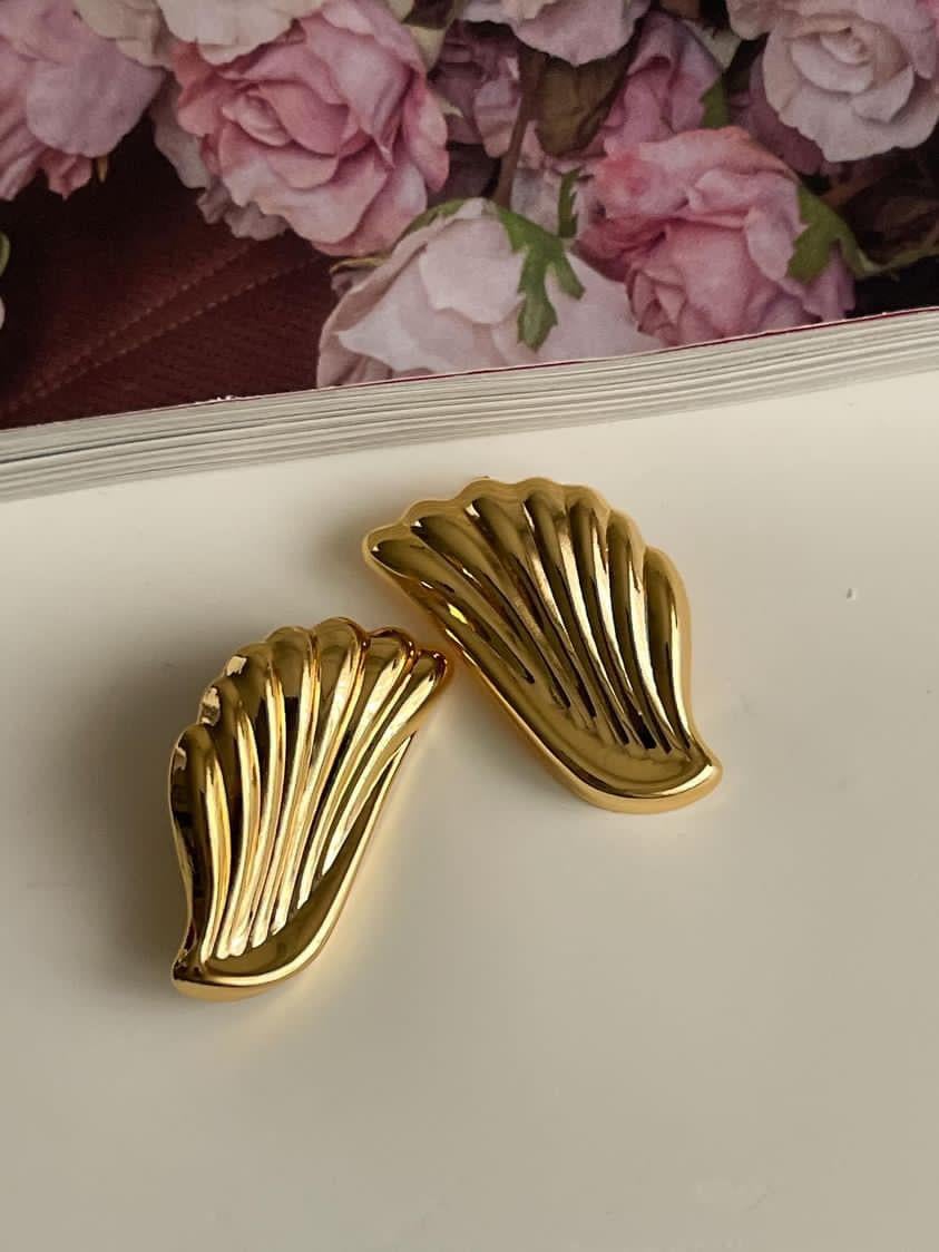 Çelik Gold Vintage Kanat Küpe (3 Cm)
