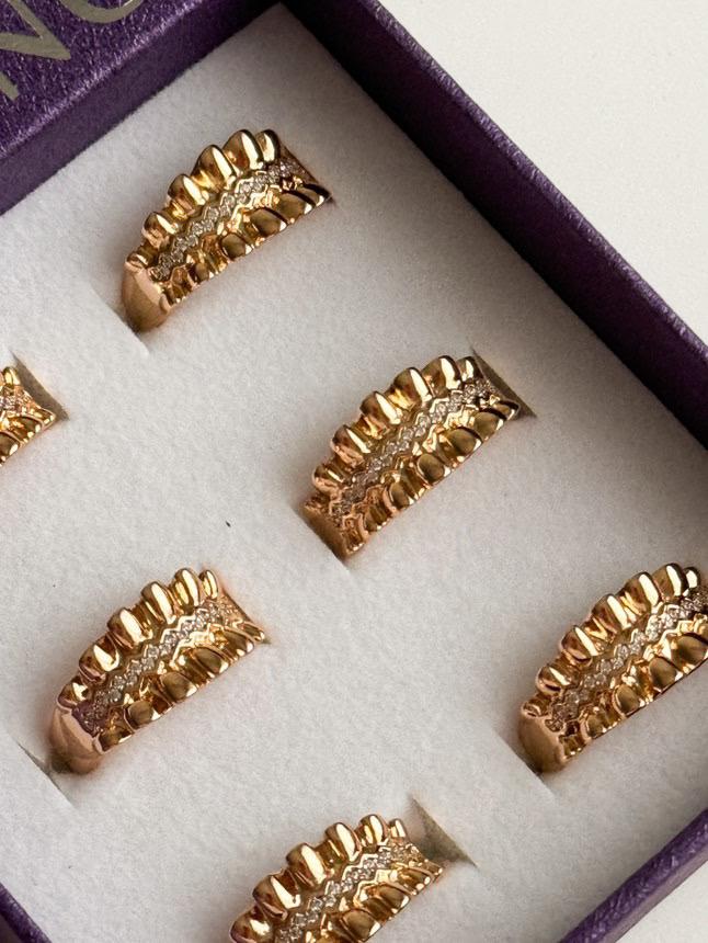 Çelik Gold Zirkon Taşlı Numaralı Yüzük (19 Numara)