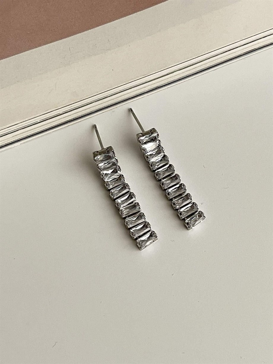 Çelik Gümüş Renk Baget Taşlı Valeria Lena Küpe (3 Cm)