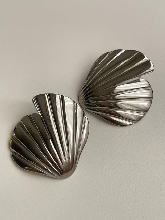 Çelik Gümüş Renk İstiridye Küpe (3.20 Cm)